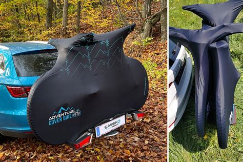 Photo montrant des vélos protégés par des housses imperméables sur un porte-vélo de camping-car