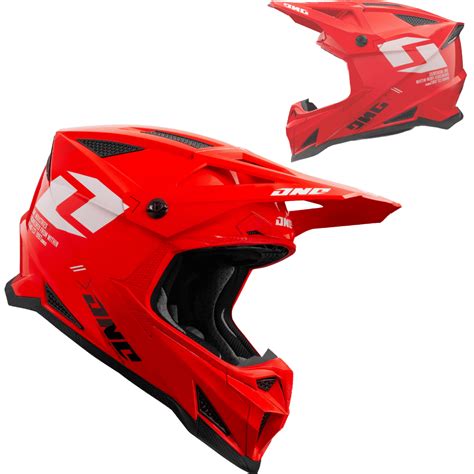 Collection d'équipements de motocross et de pièces détachées