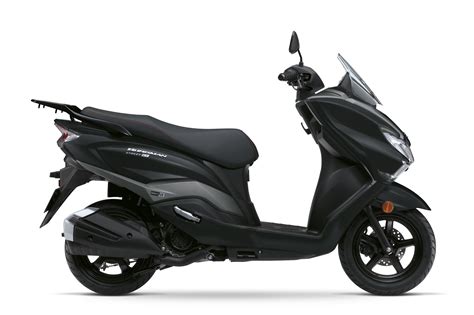 Photo du Suzuki Burgman 125 en action