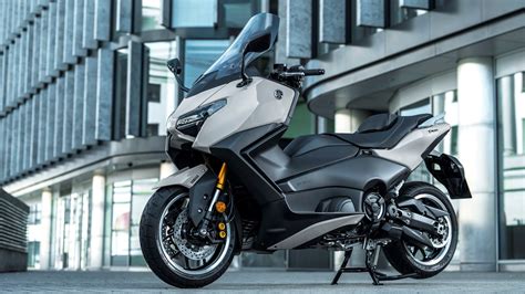 Photo du Yamaha TMAX 500 de première génération, mettant en avant son design