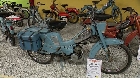 Collage de photos des modèles emblématiques Motobécane : la 