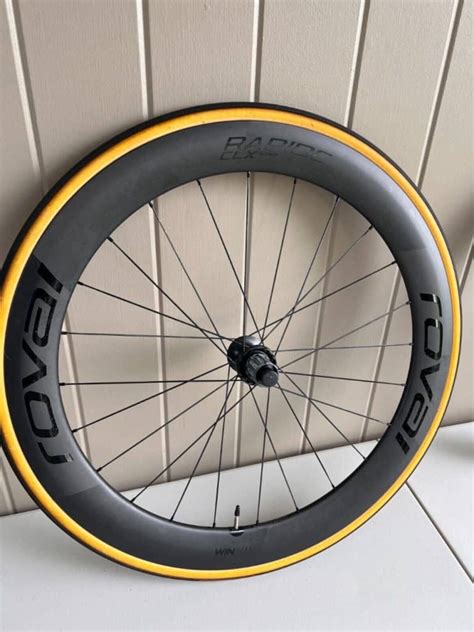 Image du S-Works Venge avec les roues Roval CLX 60