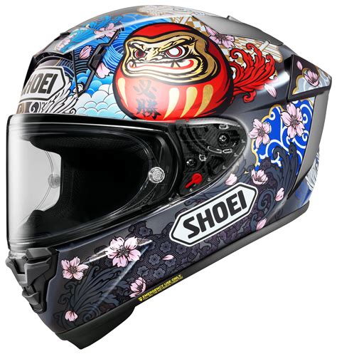 Photographie d'une collection de casques Shoei de différentes époques.
