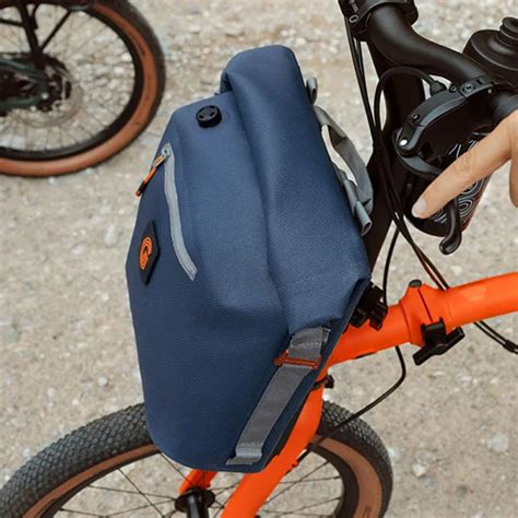 Vue arrière du sac à dos Brompton en tissu Liberty 