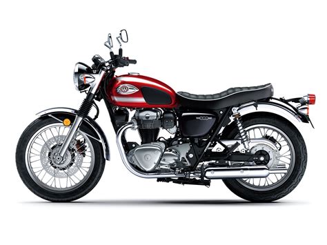 Illustration de la lignée des motos Kawasaki W, de la W1 à la W800