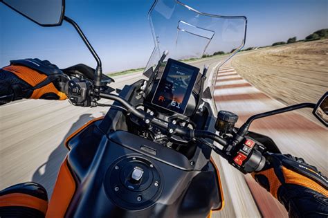 Écran TFT du tableau de bord de la KTM 1290 Super Adventure S