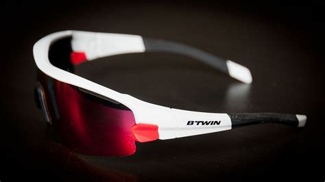 Vue de profil des lunettes B'Twin Cycling 900