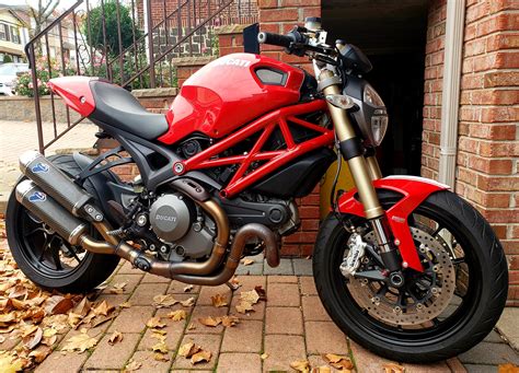 Tableau récapitulatif des modèles Ducati Monster 1100 compatibles avec le kit chaîne