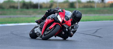 Schéma de préparation d'une moto pour la piste
