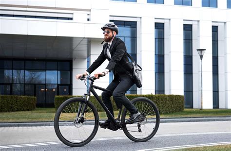 Infographie présentant les avantages du vélo de fonction pour l'entreprise et le salarié.