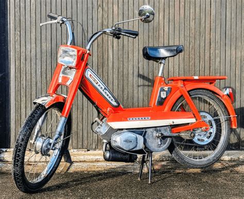 Collection de mobylettes Peugeot 103 vintage