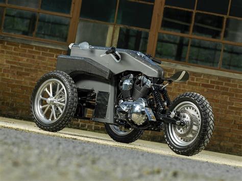 Illustration du trike inversé The GARMR avec moteur Harley-Davidson