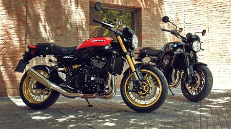 Design néo-rétro de la Kawasaki Z900RS, mettant en avant le réservoir en goutte d'eau et les ailettes de culasse inspirées de la Z1.