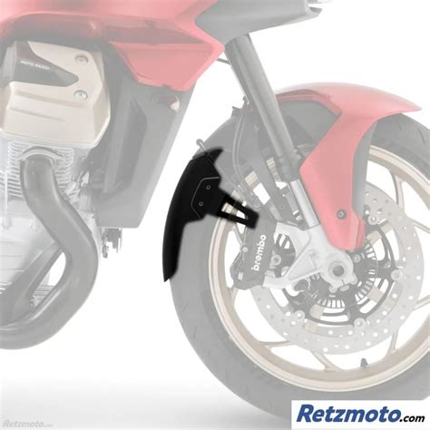 Photo comparative de garde-boue avant de moto ancienne et moderne, mettant en évidence les différences de design et de matériaux.