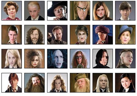 Enfants déguisés en personnages de Harry Potter avec baguettes et lunettes.