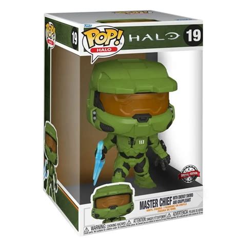 Collection variée d'objets dérivés Master Chief, incluant figurines Funko POP!, mugs, portefeuilles et décorations de Noël.