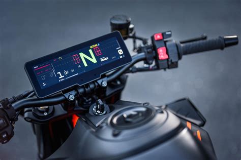 Écran tactile TFT de la KTM 990 Duke R