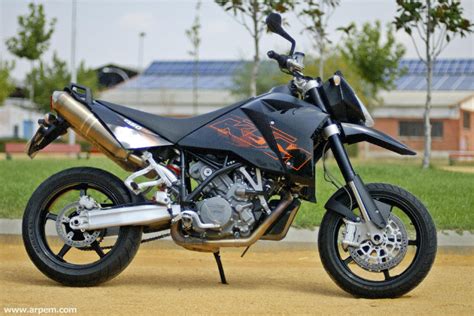 KTM 950 Supermoto
