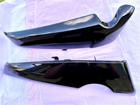 Comparaison des hauteurs de selle et largeurs des caches latéraux des modèles Goldwing 1500