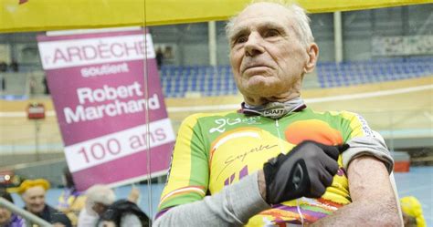 Photo de Robert Marchand effectuant son record de l'heure