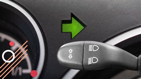 Gros plan sur un connecteur de clignotant avec des fils potentiellement endommagés