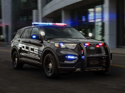 Schéma chronologique des modèles de voitures de police américaines