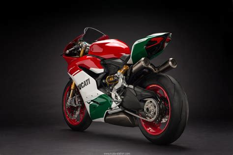 Détail du moteur bicylindre de la Ducati 1299 Panigale R Final Edition