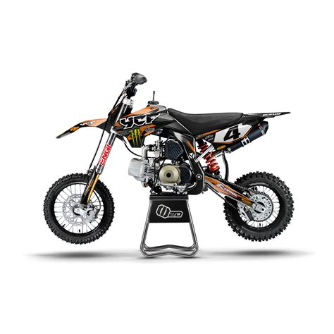 Exemples de kits déco personnalisés pour motos YCF avec différentes finitions
