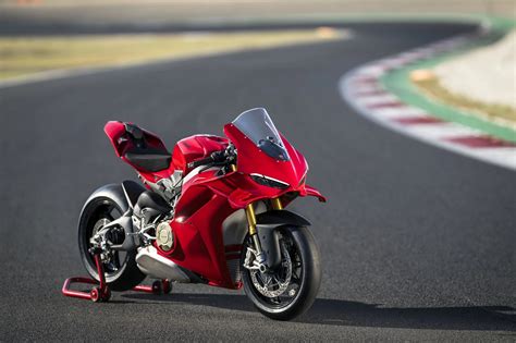 Vue latérale de la Ducati Panigale V4 SP2 dans sa livrée 
