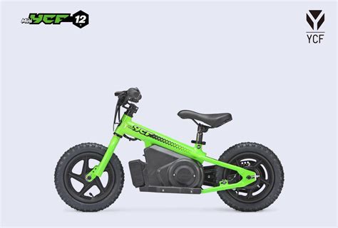 Enfant utilisant la draisienne électrique YCF 12