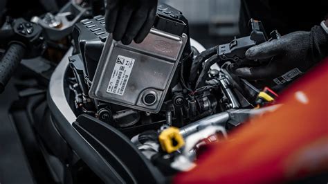 Infographie présentant les gains de performance attendus après reprogrammation moteur d'une Royal Enfield 650 Interceptor.