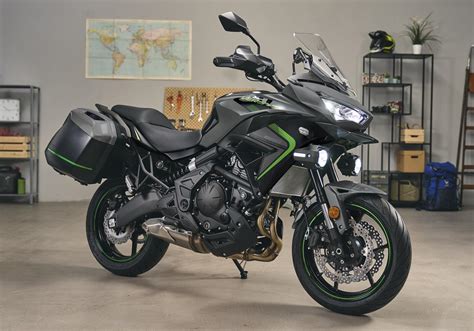 Détail de l'écran TFT couleur de la Kawasaki Versys 650