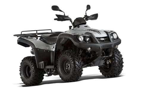 Vue latérale du quad TGB Blade 325 avec les marchepieds démontés pour l'accès à la mécanique.