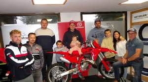 Photo du bureau du Moto Club Pôle RSTT de Moyaux, avec Benoît Belloncle (à droite)