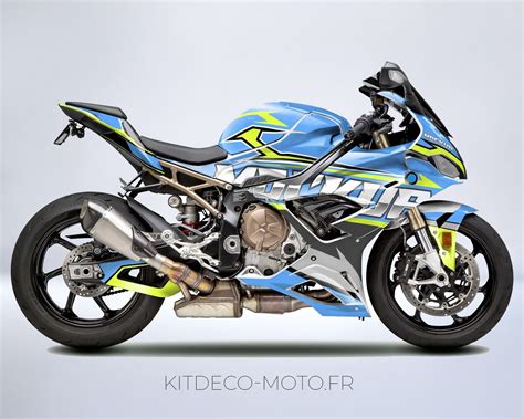 Schéma d'application d'un kit déco sur une moto avec pistolet thermique
