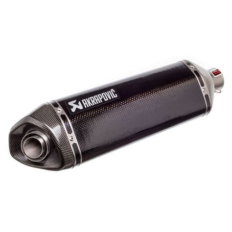Gros plan sur le silencieux en fibre de carbone de la ligne Akrapovic pour Yamaha Tracer 9