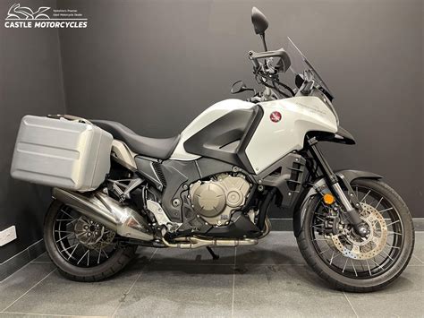 Schéma de la Honda VFR1200X Crosstourer avec indication des dimensions