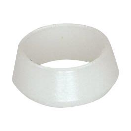 Gros plan sur une bague de compression fendue en plastique dur