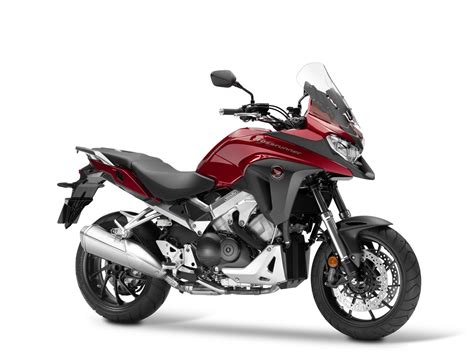 Vue latérale de la Honda VFR800X Crossrunner, mettant en avant son design crossover.
