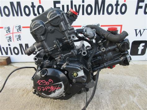 Diagramme du moteur Suzuki SV 650 avec les soupapes mises en évidence