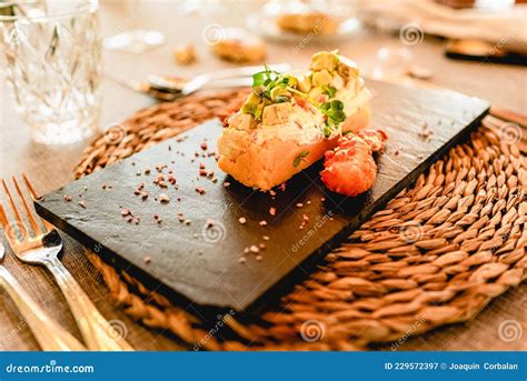 Photo de plat gastronomique servi à bord du Vallis Guidonis