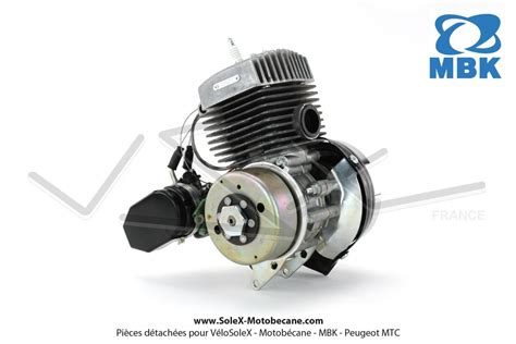 Schéma simplifié du moteur Motobécane AV10 avec ses composants principaux (allumage, carburateur, embrayage, variateur)