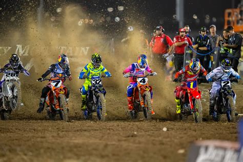 Graphique comparant l'âge des champions de motocross lors de leurs premières victoires majeures