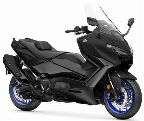 Photo du tablier installé sur un Yamaha TMAX 560, montrant le revêtement intérieur chaud