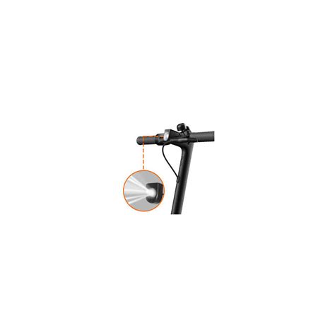 Photo montrant le retrait du support de phare avant sur une trottinette Xiaomi M365