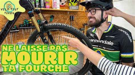 Infographie montrant les intervalles d'entretien recommandés pour une fourche VTT en fonction de l'utilisation (loisir, intensive).