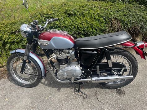 Une Triumph Bonneville T120 de 1969, symbole de la culture