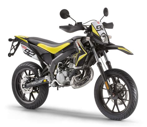 Tableau des spécifications techniques de la Derbi Senda X-Treme RM