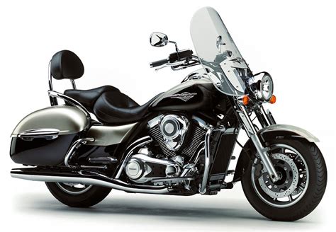 Disposition des sacoches rigides et du pare-brise sur la Kawasaki VN 1700 Classic Tourer