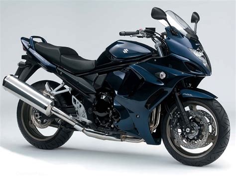Suzuki GSX 1250 F avec bagagerie optionnelle